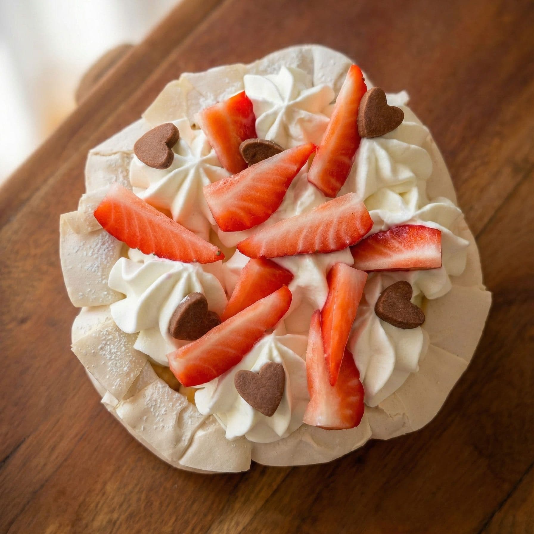 Tarta de queso de fresas con nata Tarta de queso de fresas con nata