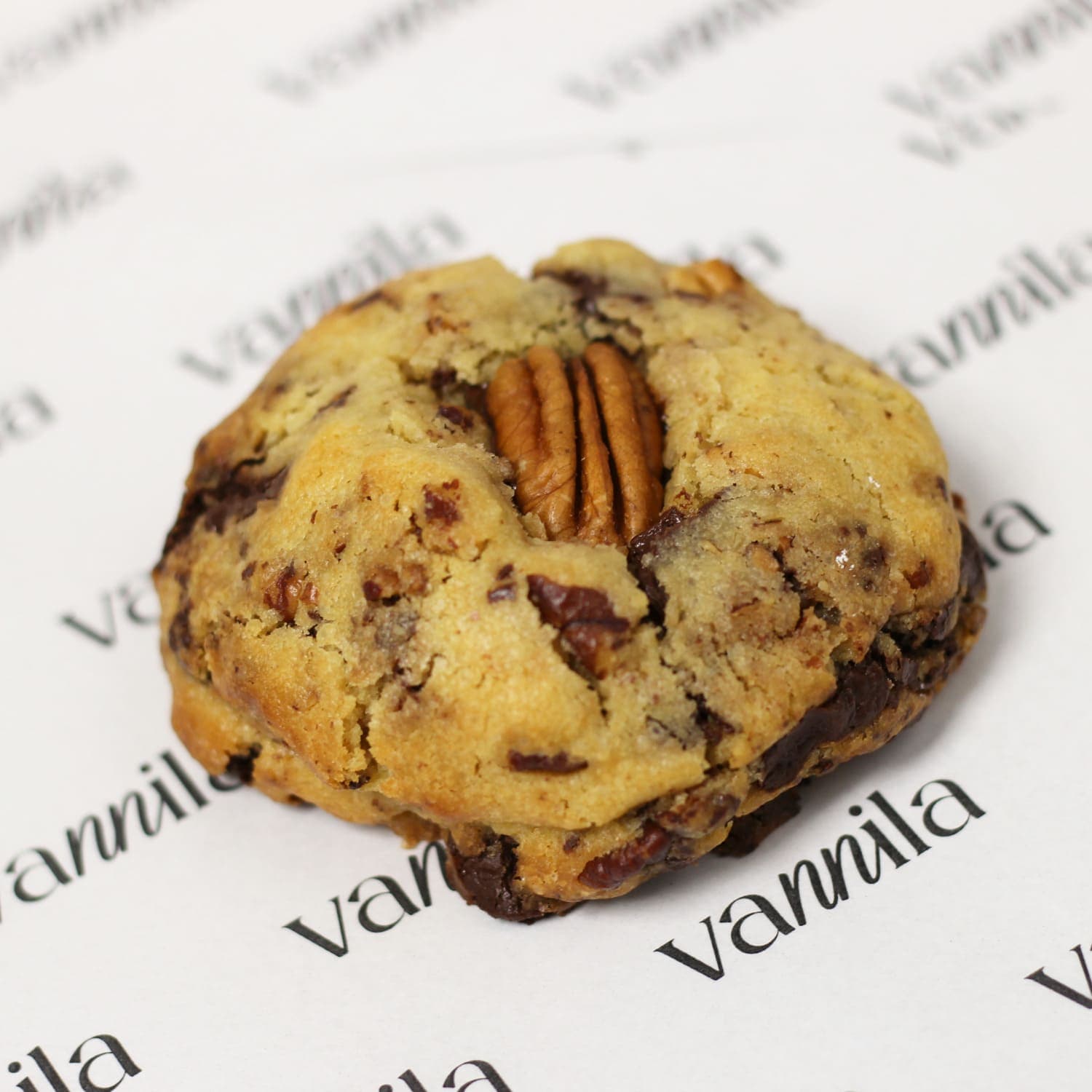 Cookie de nueces pecanas tostadas y chocolate negro Cookie de nueces pecanas tostadas y chocolate negro